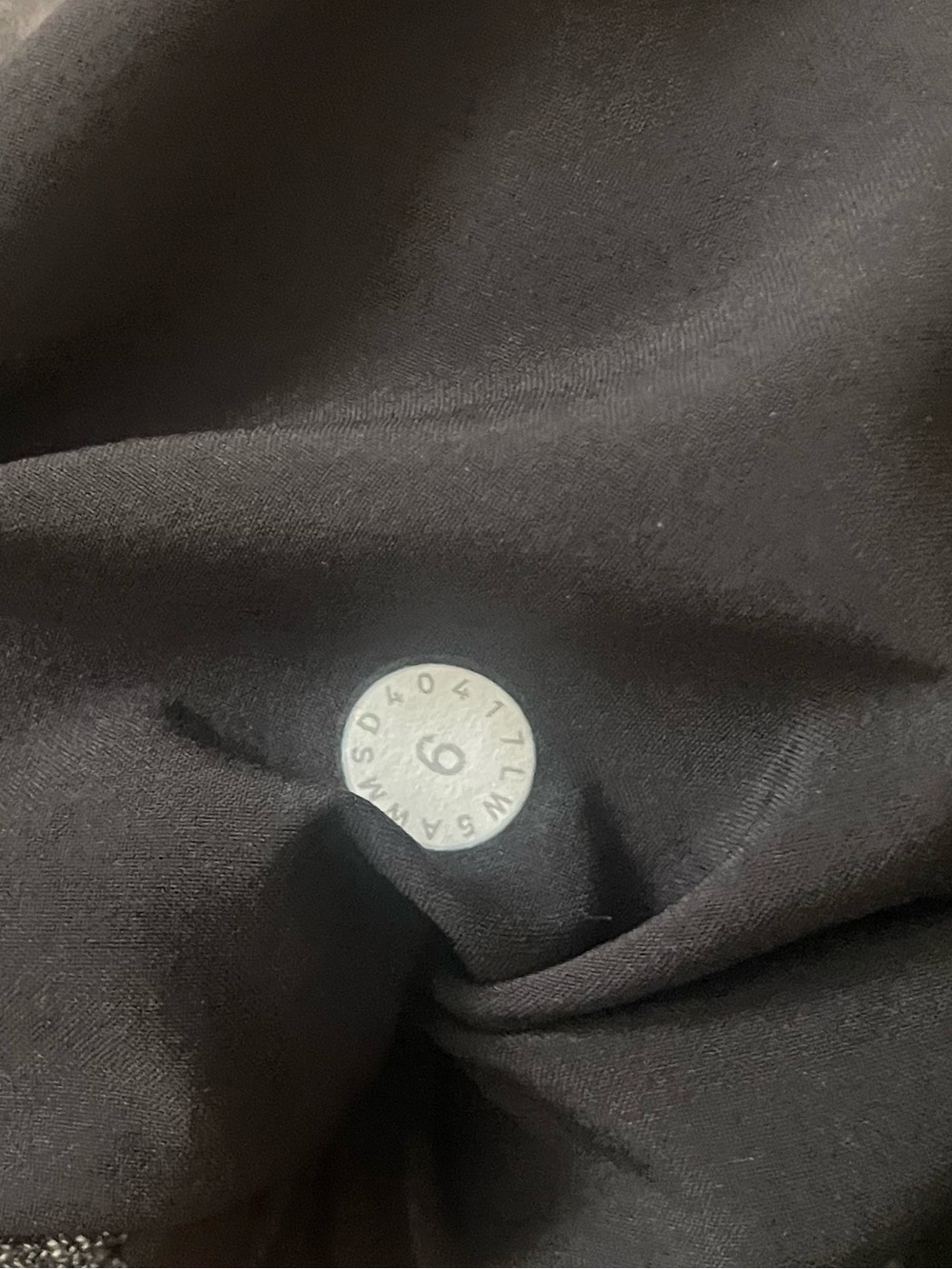 Lululemon City Trek Trouser II *28"size 6 - Picture 7 of 7